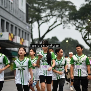 Runner Photo 8651005