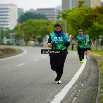 Runner Photo 8651035