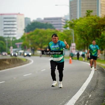 Runner Photo 8653998