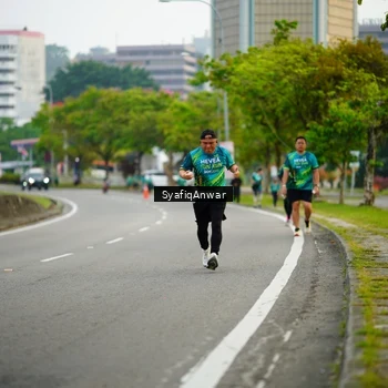 Runner Photo 8654030