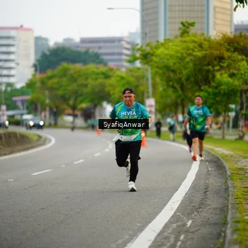 Runner Photo 8654038