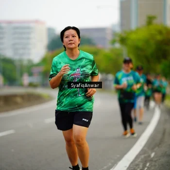 Runner Photo 8654100