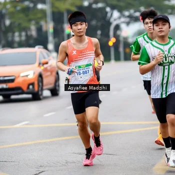 Runner Photo 8656336
