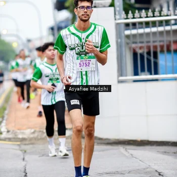 Runner Photo 8656419