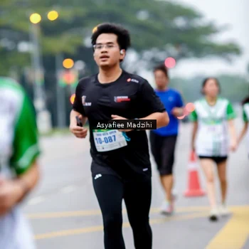 Runner Photo 8656654