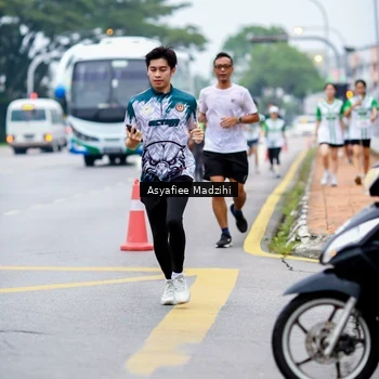 Runner Photo 8656675