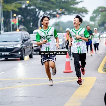 Runner Photo 8656699