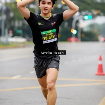 Runner Photo 8657316