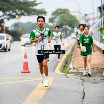 Runner Photo 8657364
