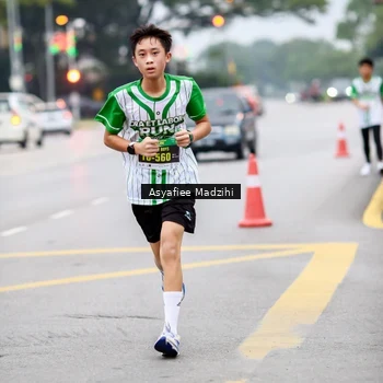Runner Photo 8657400