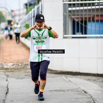 Runner Photo 8657435
