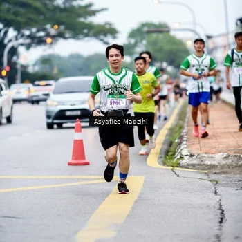 Runner Photo 8657614