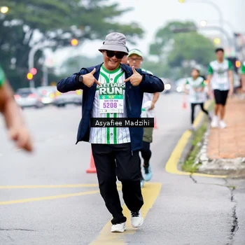 Runner Photo 8657679