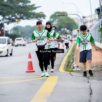 Runner Photo 8657734