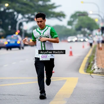 Runner Photo 8657774