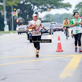 Runner Photo 8657954