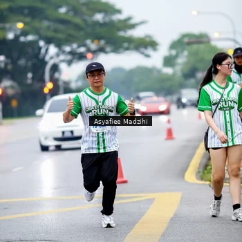 Runner Photo 8658034