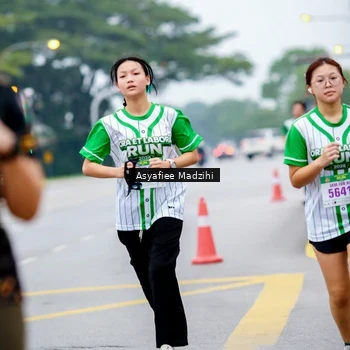 Runner Photo 8658108