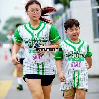 Runner Photo 8658109