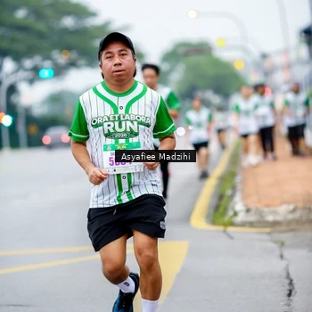 Runner Photo 8658115