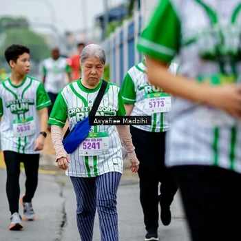 Runner Photo 8658359