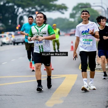 Runner Photo 8658501