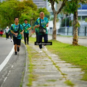 Runner Photo 8658771
