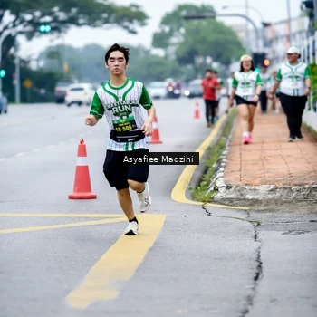 Runner Photo 8659016