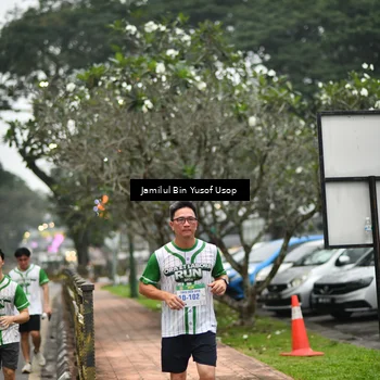 Runner Photo 8659572