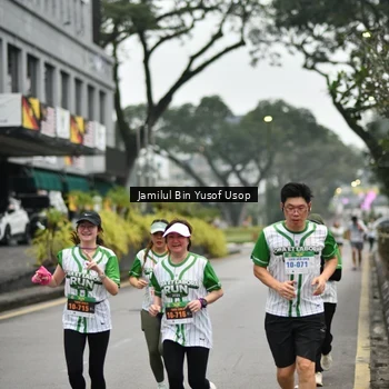 Runner Photo 8660884