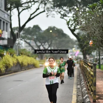Runner Photo 8660916
