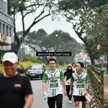 Runner Photo 8660936