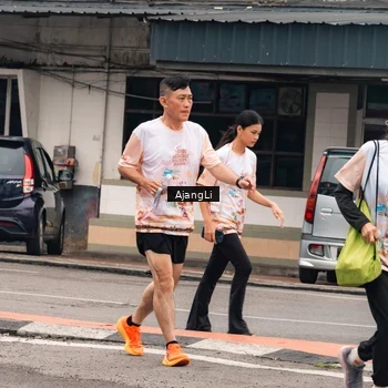 Runner Photo 8663139