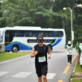 Runner Photo 8663664