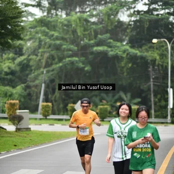 Runner Photo 8663692