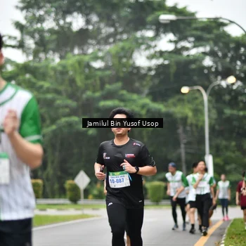 Runner Photo 8663775