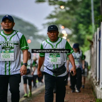 Runner Photo 8664026