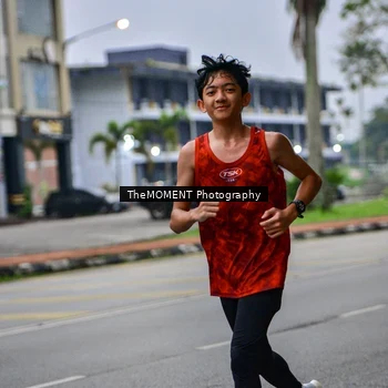 Runner Photo 8664102