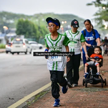 Runner Photo 8664240