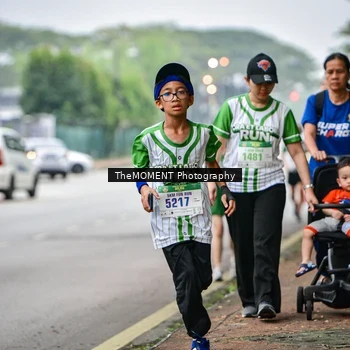 Runner Photo 8664244