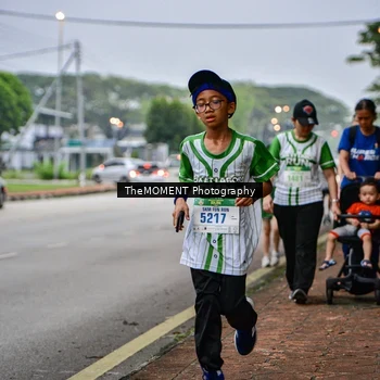Runner Photo 8664248