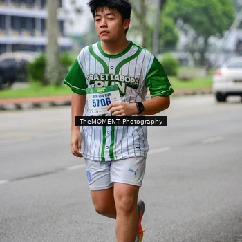 Runner Photo 8664249