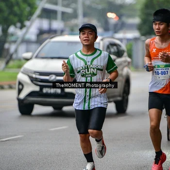 Runner Photo 8664256