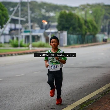 Runner Photo 8664276