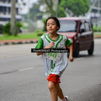 Runner Photo 8664316