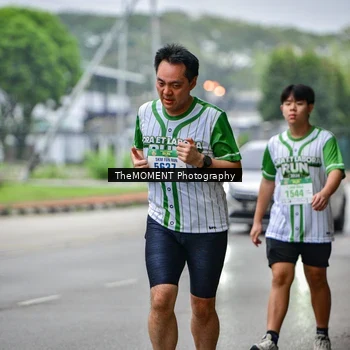 Runner Photo 8664328
