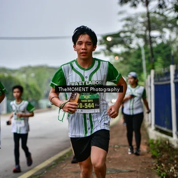 Runner Photo 8664338