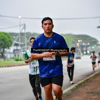 Runner Photo 8664343