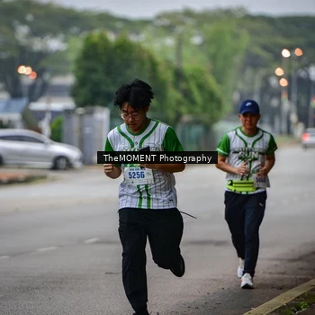 Runner Photo 8664362