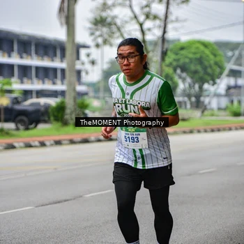 Runner Photo 8664372